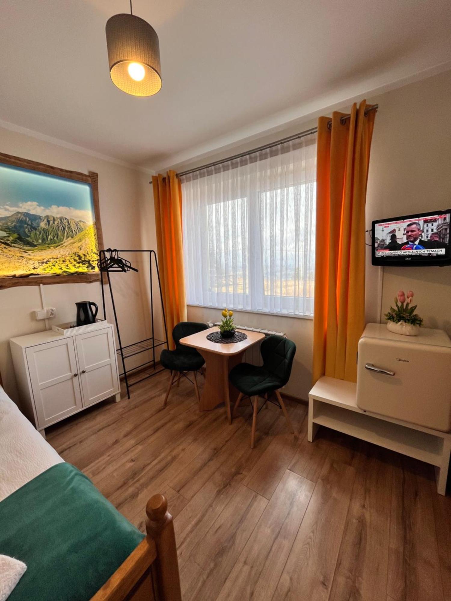 Widokowy Apartament - Pokoje Goscinne Banska Wyzna Ngoại thất bức ảnh