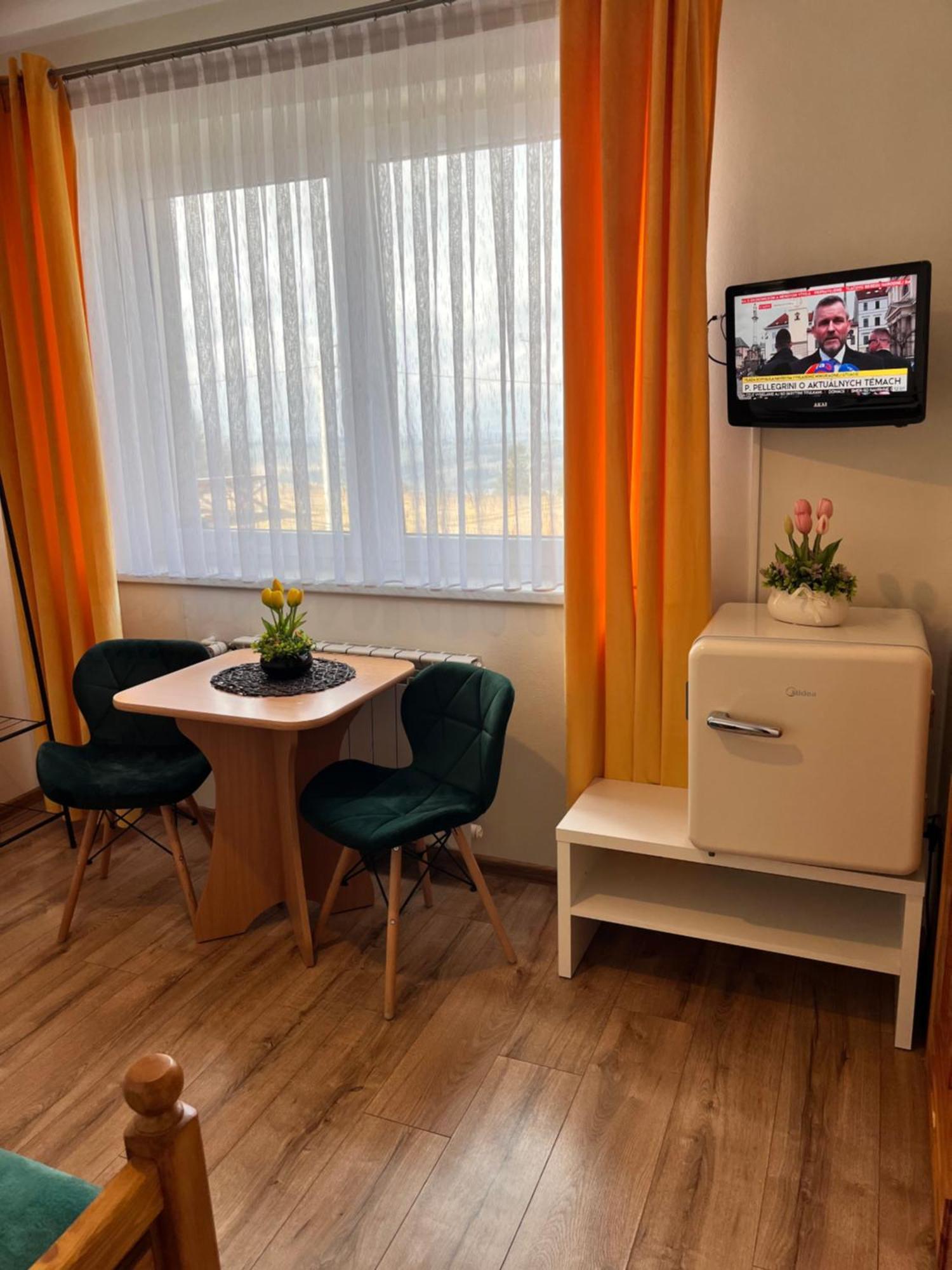 Widokowy Apartament - Pokoje Goscinne Banska Wyzna Ngoại thất bức ảnh