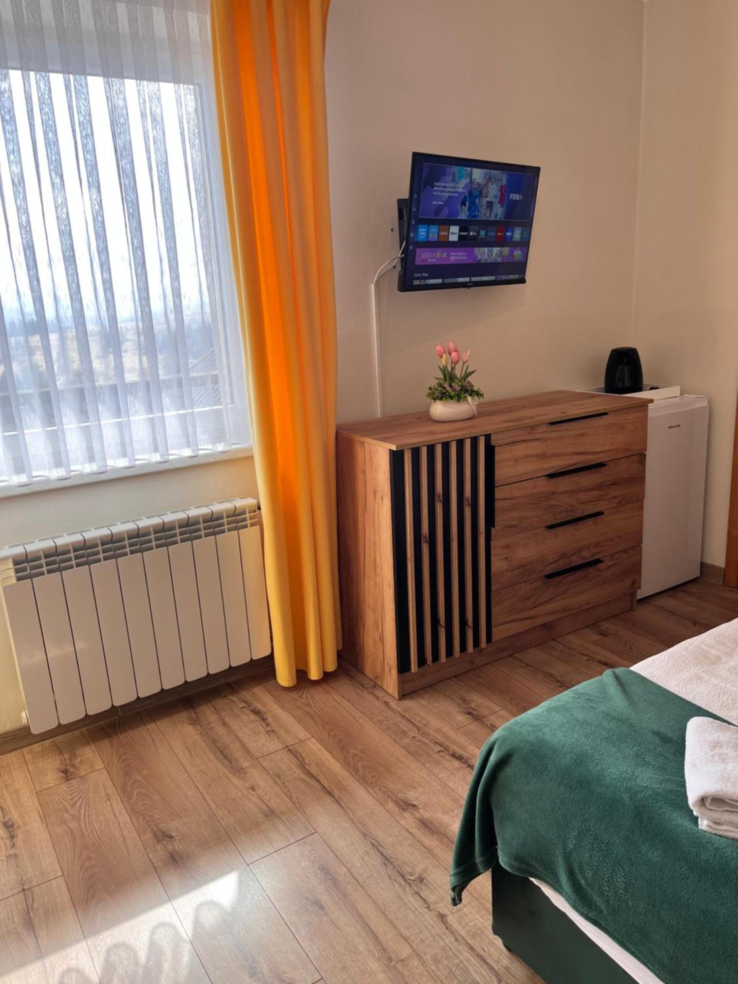 Widokowy Apartament - Pokoje Goscinne Banska Wyzna Ngoại thất bức ảnh